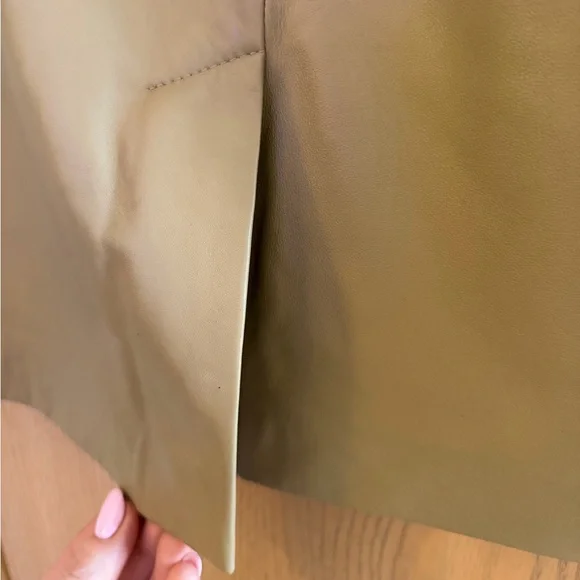 NWT DANA BUCHMAN Beige Taupe 100% Lambskin Classic Pencil Skirt Women’s Size 12 - Picture 5 of 16